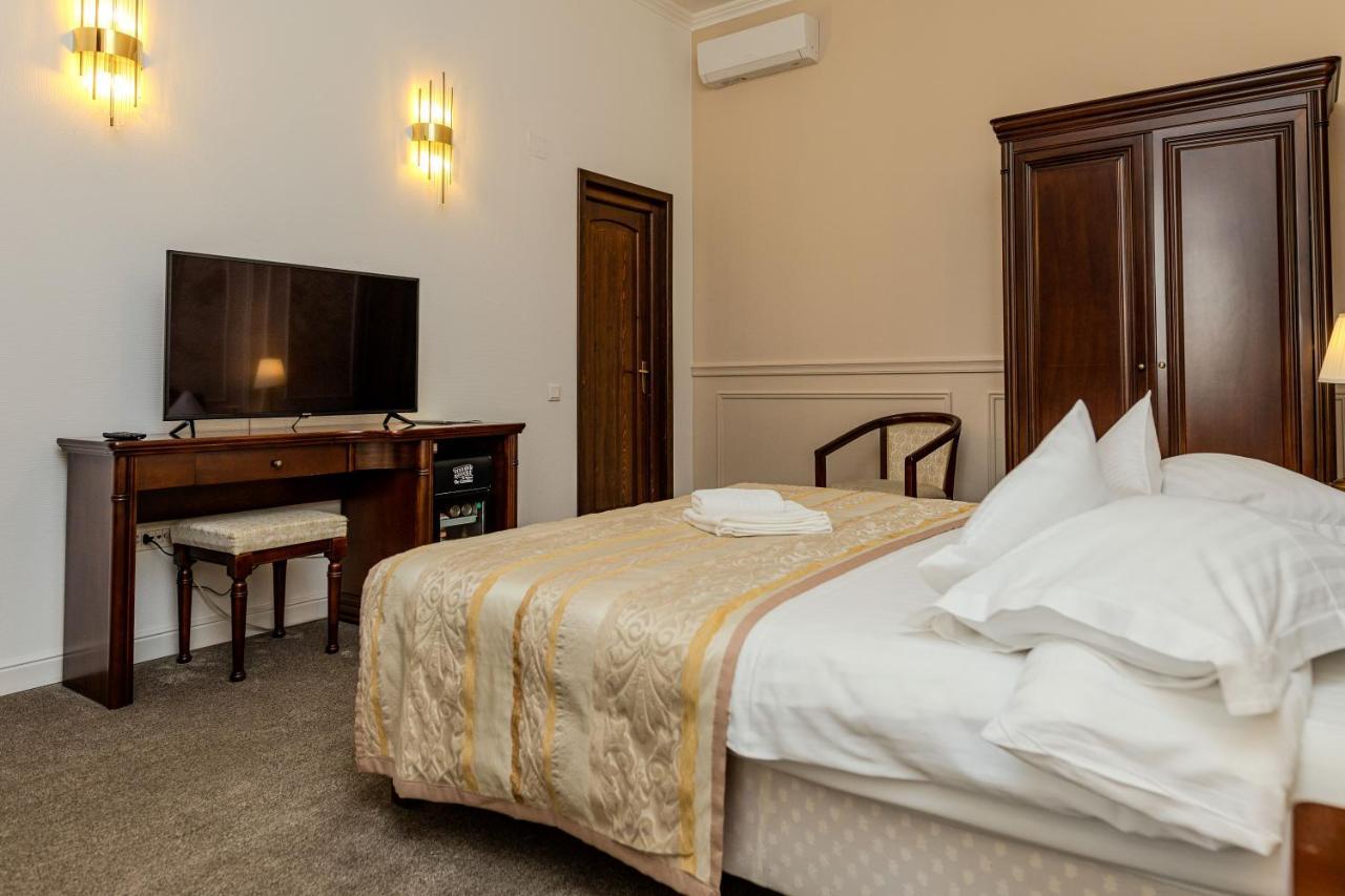 La Maison De Caroline Alba Iulia Ngoại thất bức ảnh