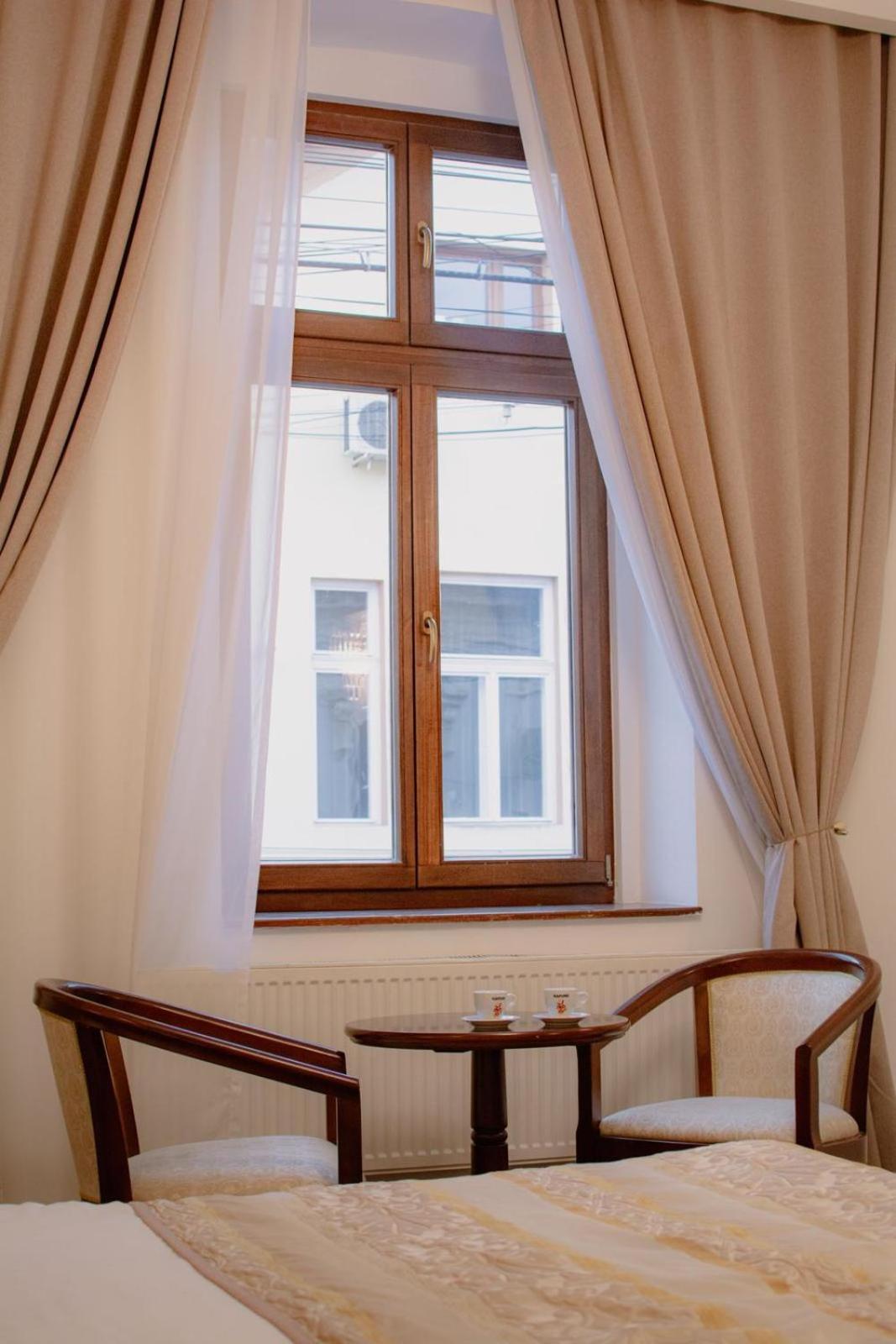 La Maison De Caroline Alba Iulia Ngoại thất bức ảnh